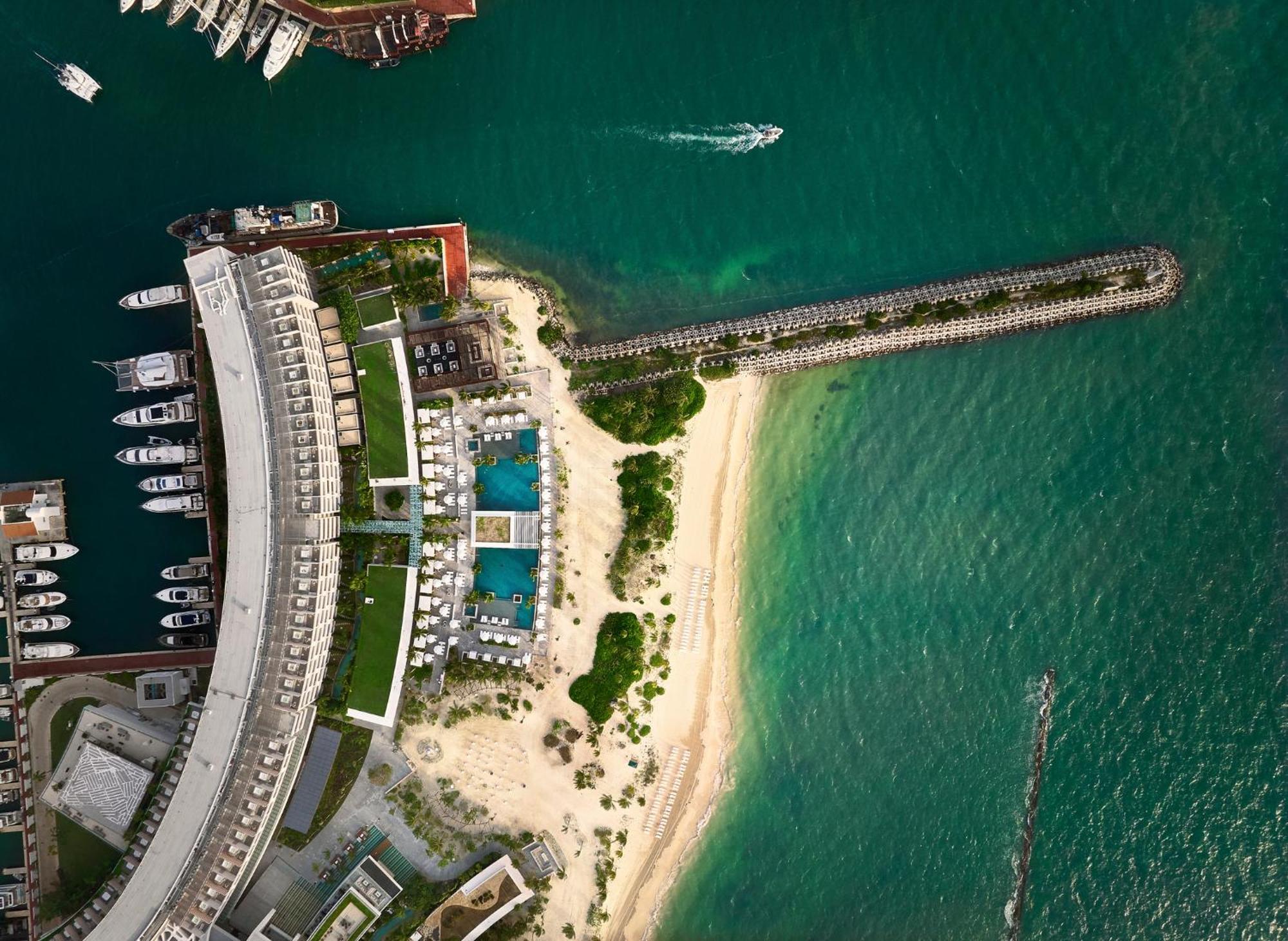 Resort Sls Playa Mujeres 5*